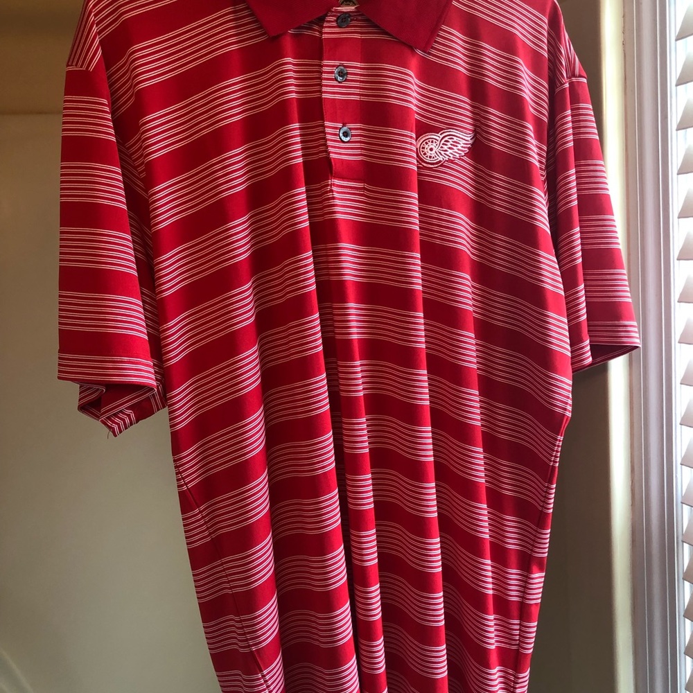 Detroit Red Wings Polo.  Brand new without tags!